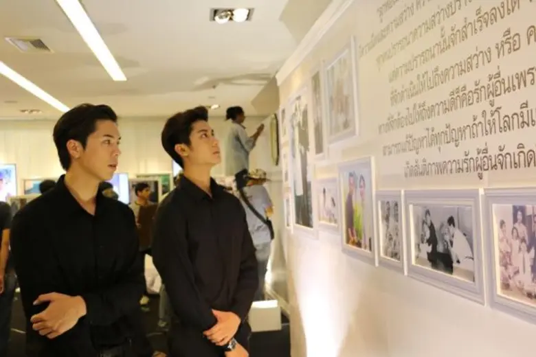 ช่อง 3 ร่วมน้อมรำลึกในพระมหากรุณาธิคุณ พระบาทสมเด็จพระปรมินทรมหาภูมิพลอดุลยเดช จัดนิทรรศการ “พระบารมีปกเกล้า เหล่าปวงประชา”