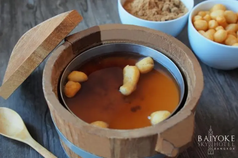 โรงแรมใบหยก สกาย ขอเชิญทุกท่านลิ้มลองความ...