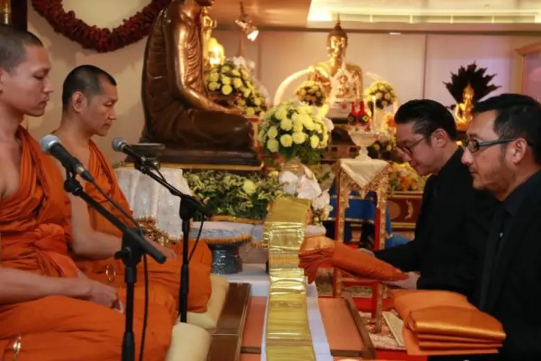 “เวิร์คพอยท์” เป็นเจ้าภาพพิธีบำเพ็ญกุศลสวดพระอภิธรรม ถวายเป็นพระราชกุศล พระบาทสมเด็จพระปรมินทรมหาภูมิพลอดุลยเดช ณ วัดไตรมิตรฯ