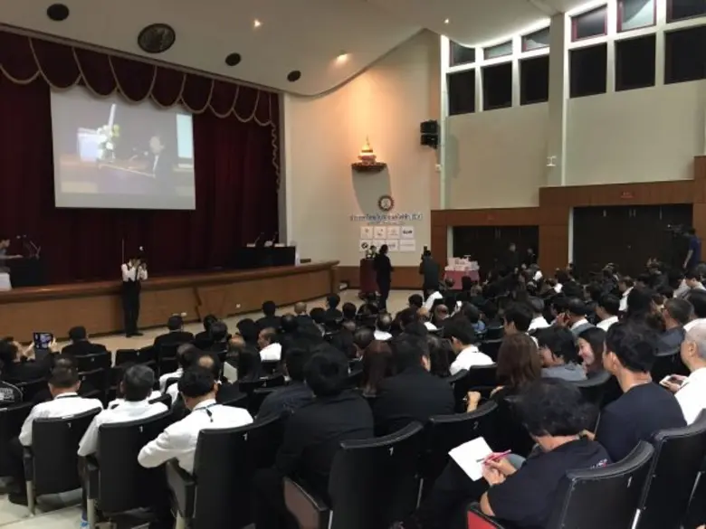นิสิตเก่าวิศวะจุฬาฯ จัดสัมมนา “ประเทศไทยกับรถยนต์ไฟฟ้า (EV) ”  ดึงภาครัฐและเอกชนให้ความรู้ พร้อมจัดนิทรรศการรถยนต์ไฟฟ้าหลากระบบ เตรียมรับยานยนต์แห่งโลกอนาคตอันใกล้