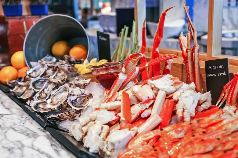 ห้องอาหารเลเทส เรซิพี¸ โรงแรม เลอ เมอริเดียน กรุงเท...