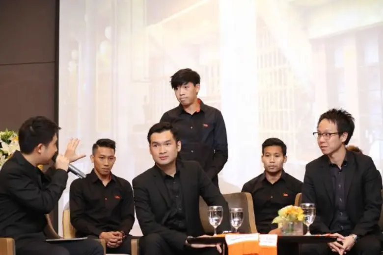 “กว่างโซ้ง” เปิดตัวนักเตะแข้งทองชุดใหม่ ลั่นพร้อมลุยศึกไทยลีก 2017 ตั้งเป้าลงแข่งเอเอฟซีแชมเปี้ยนส์ลีก