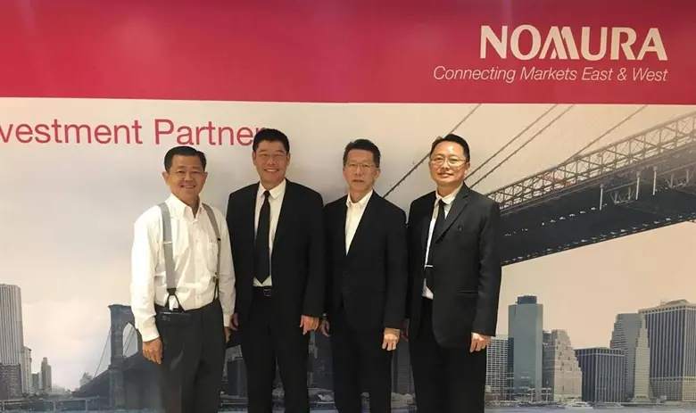 นายองอาจ ปัณฑุยากร (คนที่ 2 จากซ้าย) กรรม...