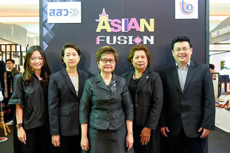 นางศศิวิมล สินธวณรงค์ ผู้อำนวยการฝ่ายสถาป...