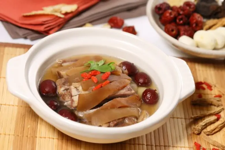 ต้อนรับเดือนมีนาคม ฮ่องกง ฟิชเชอร์แมน ร้า...