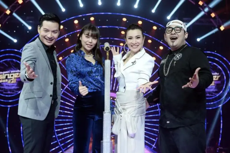 รายการ "ร้องแลก แจกเงิน Singer Takes It A...