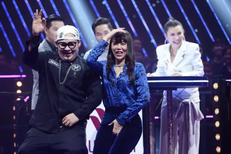 ทีวีไกด์: รายการ "ร้องแลก แจกเงิน Singer Takes It All" “ซานิ-นิภาภรณ์” เจอหนุ่มน้อย โชว์ความแซ่บสะกดใจ!!!