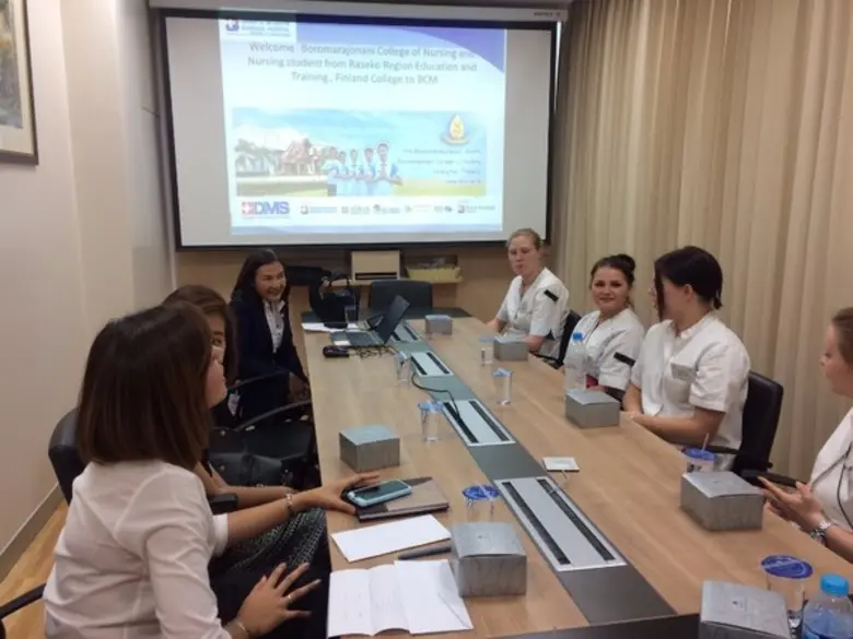 นักศึกษาพยาบาลจากมหาวิทยาลัย Raseko Region Education and Training ประเทศฟินแลนด์ เข้าศึกษาดูงานที่โรงพยาบาลกรุงเทพเชียงใหม่