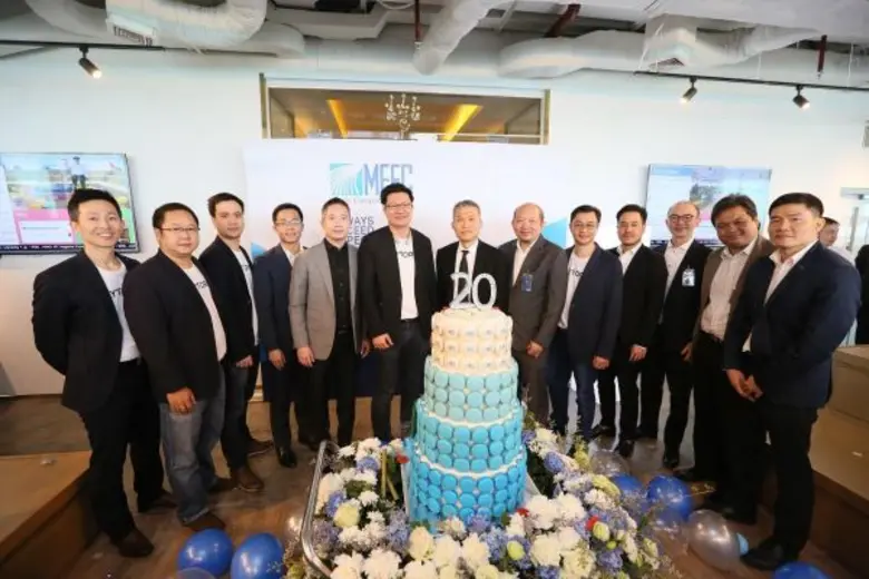 คุณศิริวัฒน์ วงศ์จารุกรประธานกรรมการบริหา...