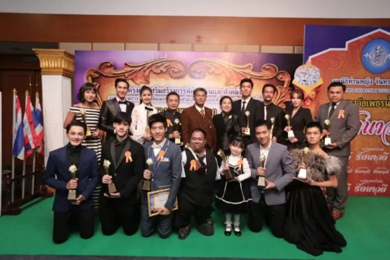 เป็นปลื้มสุดๆ เมื่อผู้จัดฯ ผู้กำกับฯ มากฝ...