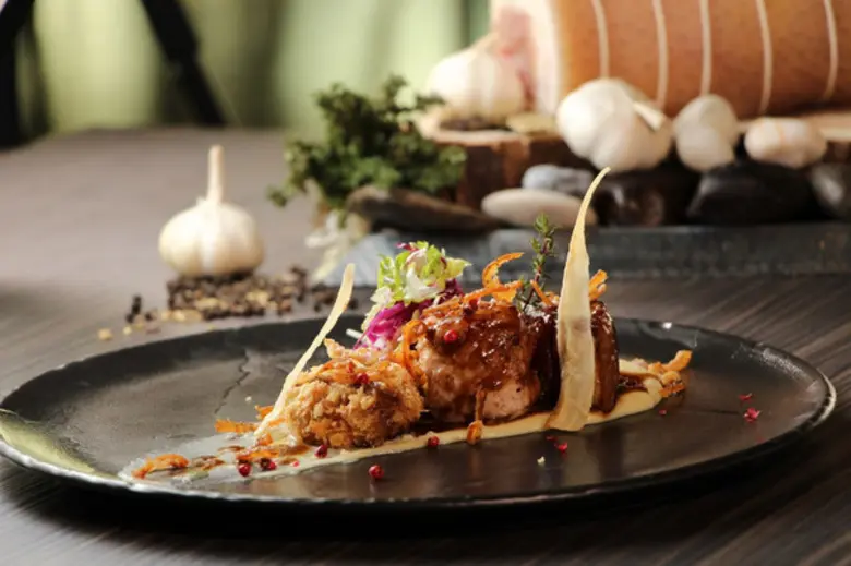 โรงแรมฮิลตัน พัทยา นำเสนอหลากหลายเมนูชวนล...