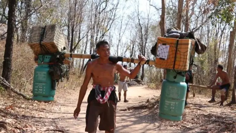 ทีวีไกด์: รายการ “อึ้ง ทึ่ง เสียว” “สมจิตร” ท้าพิสูจน์ “มนุษย์ยอดพลัง” แบกของ 82.5 กิโลกรัมพิชิตยอด “ภูกระดึง”