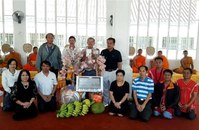 ตลาดสี่มุมเมือง ร่วมกับมูลนิธิพระชัยยะวงศาพัฒนา นำโ...