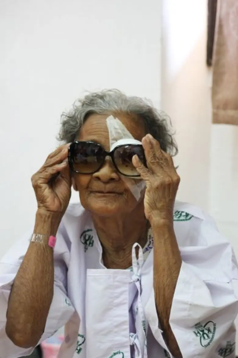 ด้วยสำนึกในพระมหากรุณาธิคุณอย่างหาที่สุดม...