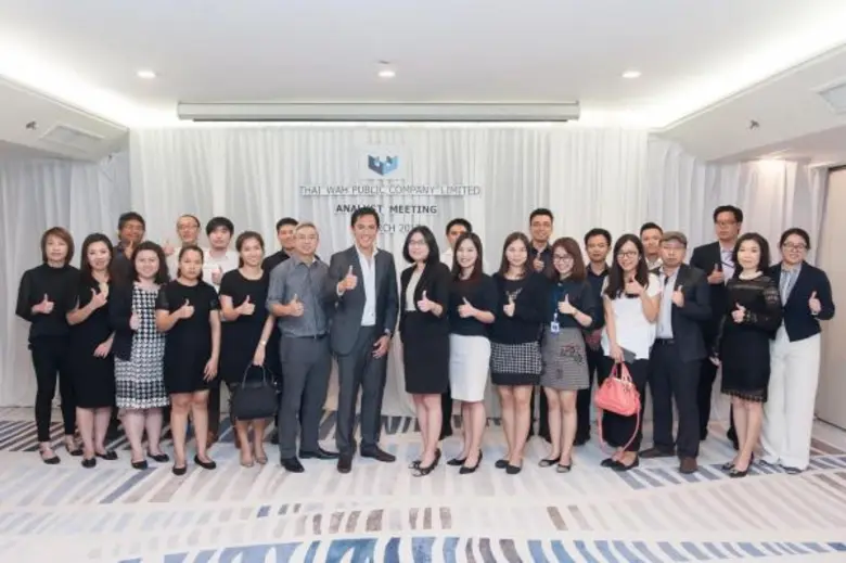 คุณโฮ เรน ฮวา ประธานเจ้าหน้าที่บริหาร พร้...