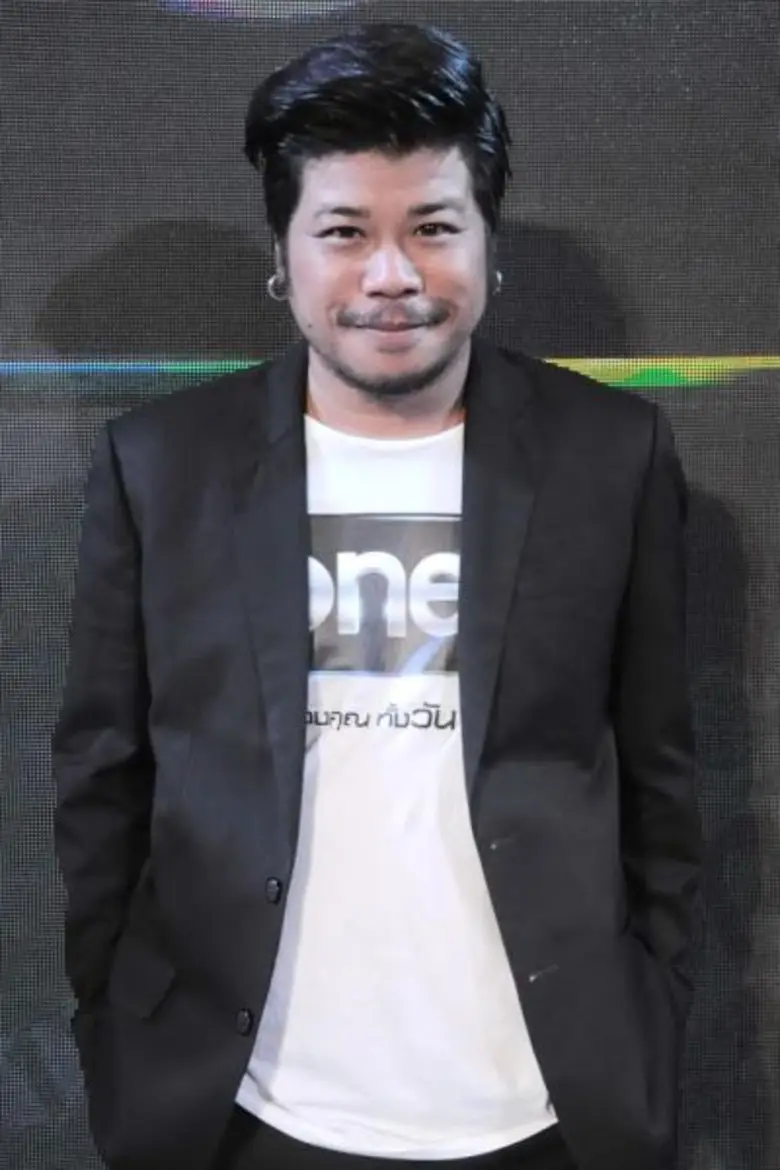 “โขม-ก้องเกียรติ” พร้อมโชว์ฝีมือ ทุ่มกำกับ “ชีวิตเพื่อฆ่า หัวใจเพื่อเธอ”