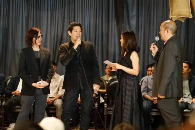 LOVEiS 12th SHARING  ดนตรีการกุศล ศิลปินเก่าใหม่ร่วมงานกันคึกคัก