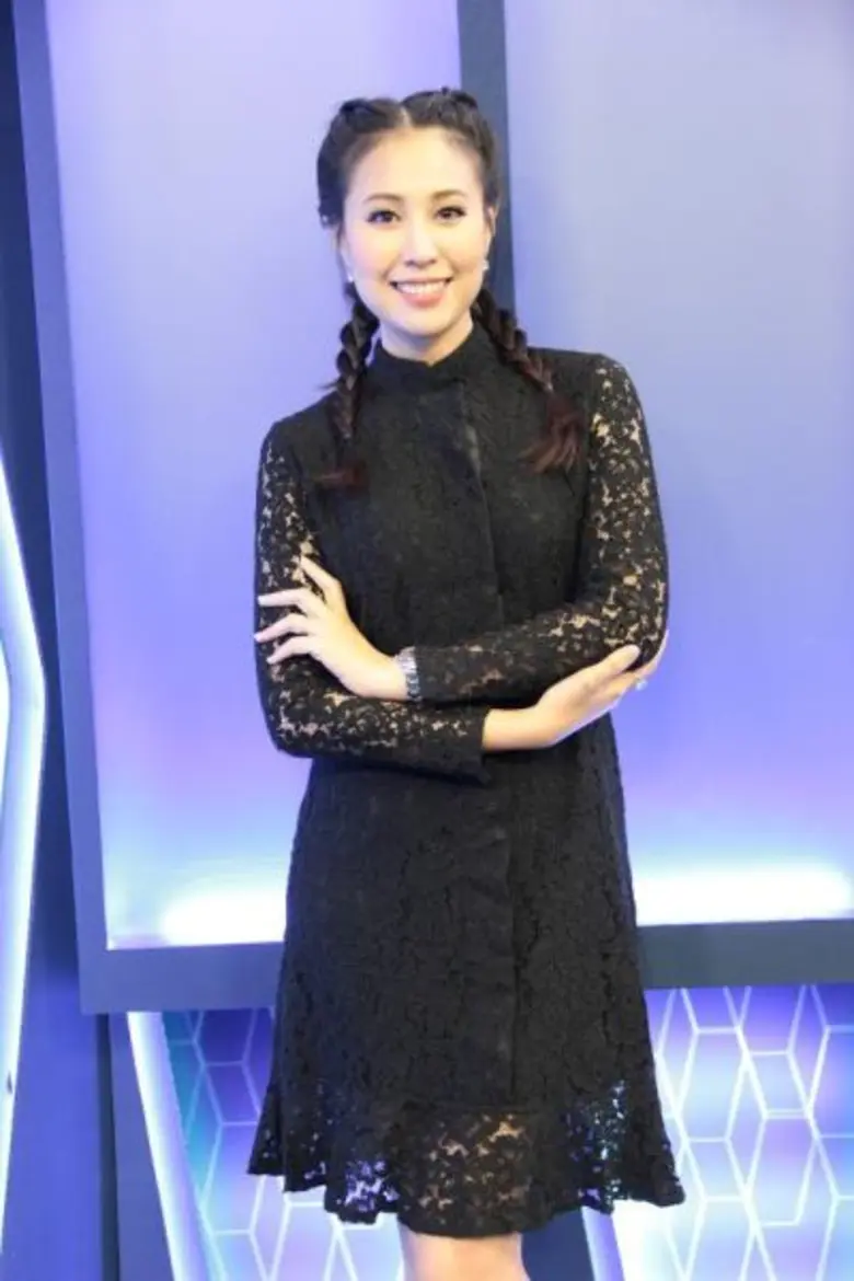 “เรื่องเด่นเย็นนี้” เพิ่มเวลา!! เอาใจแฟนข่าว ดึงเจ้าหญิงแห่ง IT “ซี – ฉัตรปวีณ์” อัพเดทเทคโนโลยี ในช่วง “Daily C3”