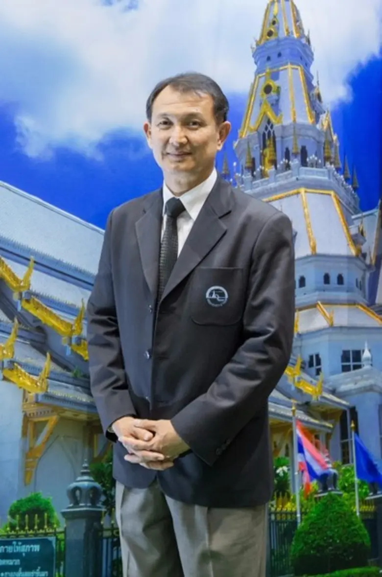 นายกฤษฎา รัตนพฤกษ์ ผู้อำนวยการภูมิภาคภาคต...