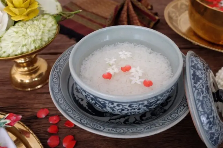 บุฟเฟต์ข้าวแช่ตำรับโบราณ ณ ห้องอาหารมิสสยาม โรงแรมหัวช้าง เฮอริเทจ กรุงเทพฯ