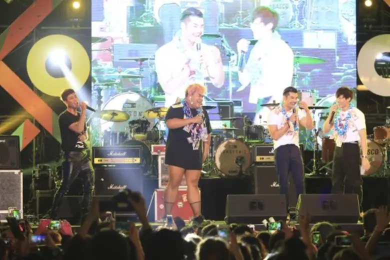 “แกรมมี่ มหาสนุก” อุ่นเครื่องที่แรกสนุกสุดเหวี่ยง ดารา นักร้อง ขนทัพ มอบความสุข สนุก เต็มแม็กซ์