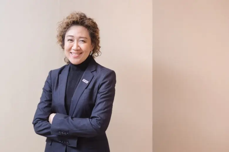 นางสาววรรณวีรา รัชฎาวงศ์ กรรมการบริหาร สม...