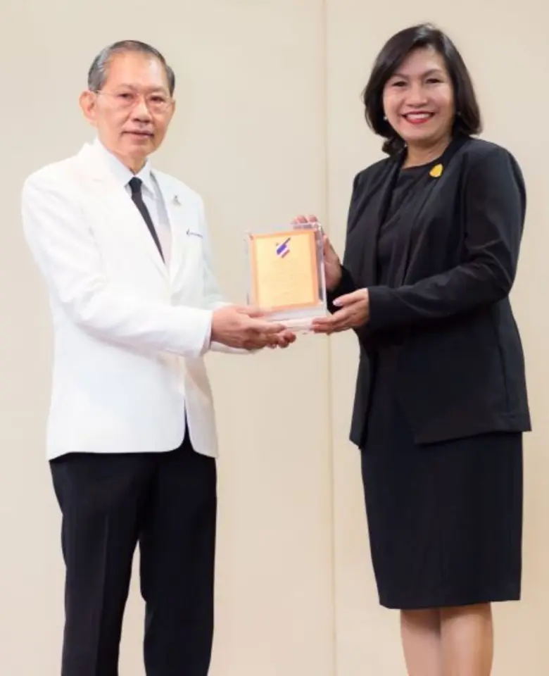 ศาสตราจารย์พิเศษ วิชา มหาคุณ ประธานมูลนิธ...