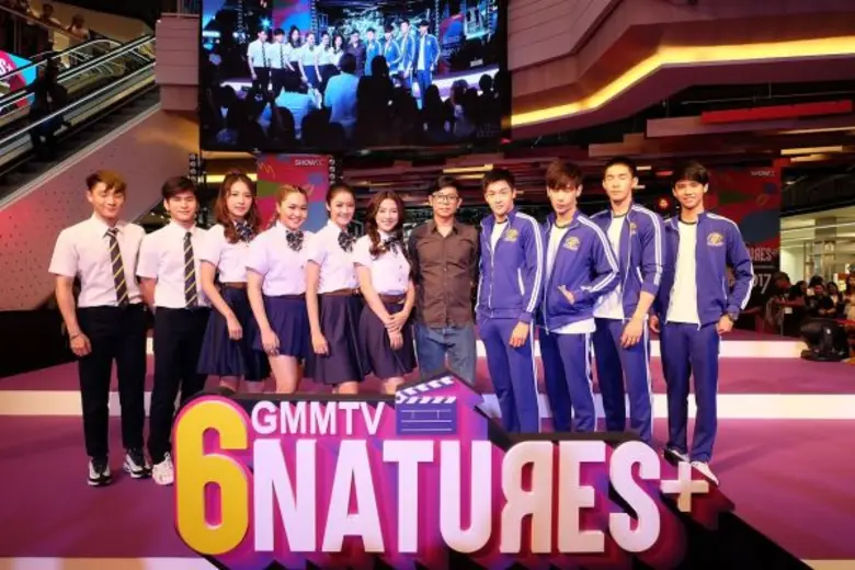 “จีเอ็มเอ็มทีวี” ขนนักแสดงวัยรุ่นกว่า 60 ชีวิต “พุฒ, เอสเธอร์, มาร์ช, ปันปัน, คริส, สิงโต ฯลฯ” นำทีม ร่วมงาน “GMMTV 6natures+” เปิดตัวซีรีส์ปี 2017 สุดอลัง!!!
