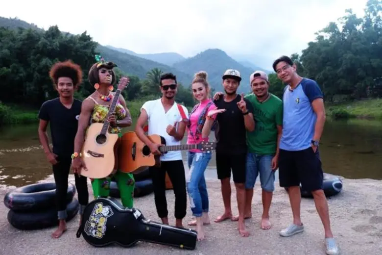 รายการที่นี่หมอชิตวันอาทิตย์นี้ ดู๋ สัญญา...