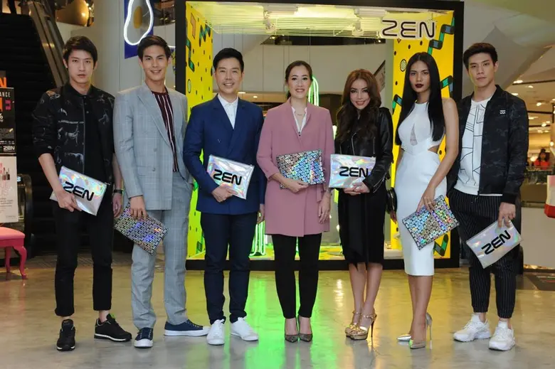 รวิศรา จิราธิวัฒน์ ผู้อำนวยการอาวุโส ห้าง...