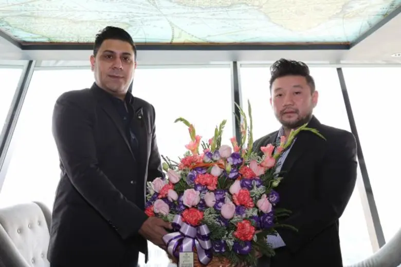 นายดลลาภ เกียรติสุไพบูลย์ กรรมการผู้จัดกา...