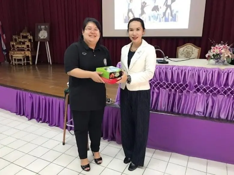 อาจารย์วรพรรณ วงศ์พิศาล ผู้อำนวยการกลุ่มง...