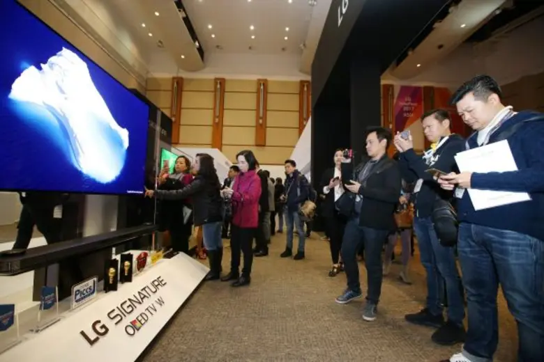 แอลจี OLED TV ทีวีที่คว้ารางวัลทุกรุ่นจะถ...