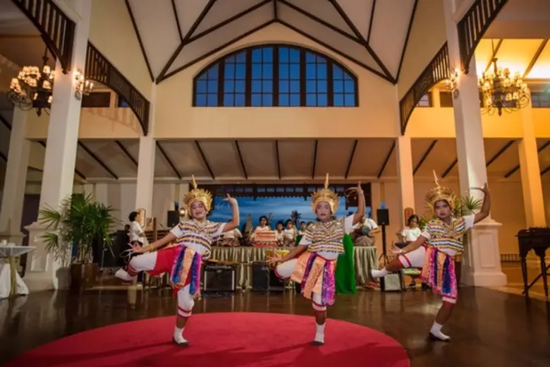 โรงแรม โซฟิเทล กระบี่ โภคีธรา กอล์ฟ แอนด์...