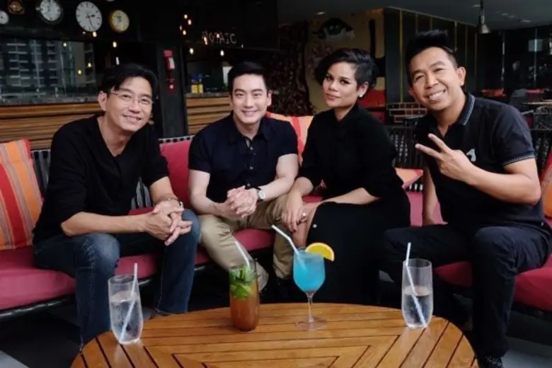 รายการที่นี่หมอชิตวันอาทิตย์นี้ พิธีกร ดู...