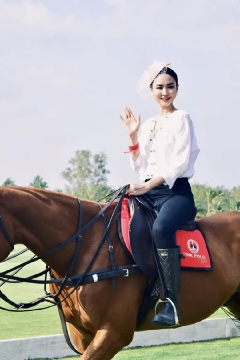 คุณกุศลิน ลัญจกรกุล ผู้บริหารสาวสวยแห่งลิ...