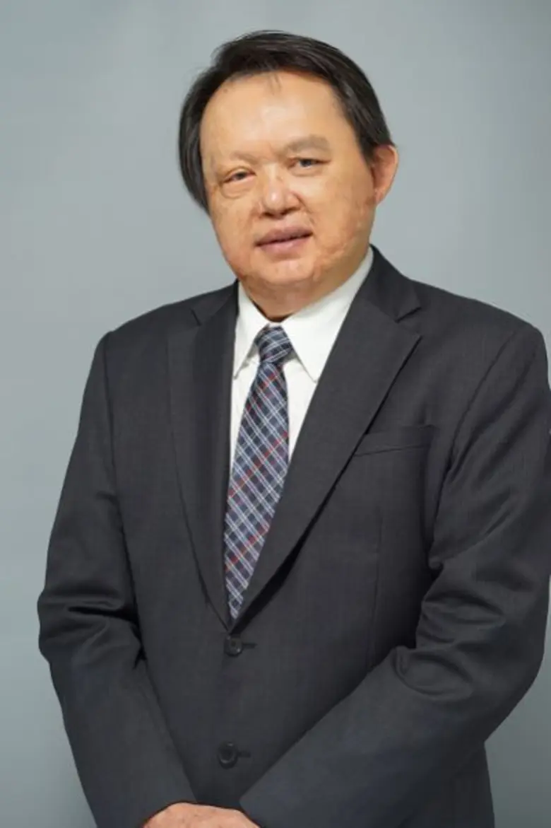 คุณพนม กาญจนเทียมเท่า กรรมการผู้จัดการ บร...