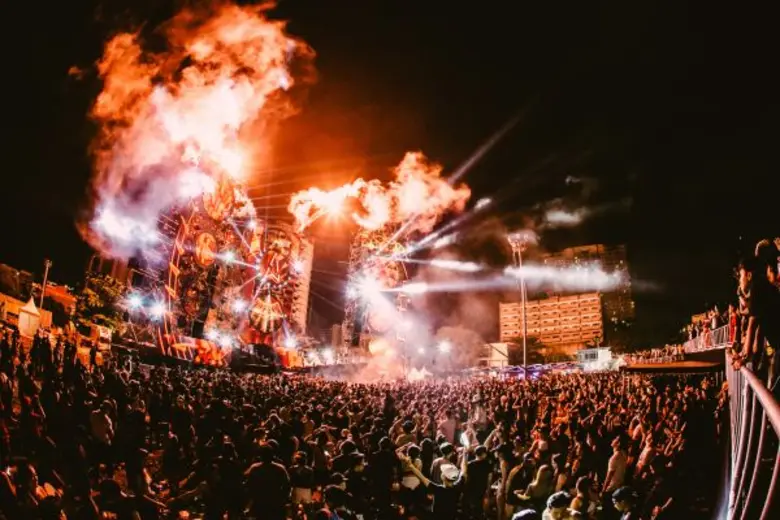 'อนาเธอร์ เวิล์ด’ (AnotherWorld) งานดนตรีอิเล็กซ์ทรอนิกส์ยุคใหม่ ในรูปแบบ ฮาร์ด สไตล์ อีดีเอ็ม ครั้งแรกของเซาท์อีสเอเชีย กับการผสมผสาน ศิลปะ แฟชั่น ดนตรี และการเต้นรำแบบงานเฟสติวัลไว้ในหนึ่งเดียว