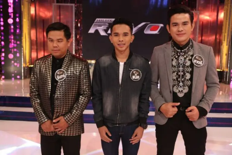 ด้วยเนื้อเสียงที่เป็นเอกลักษณ์ของหนุ่มน้อ...