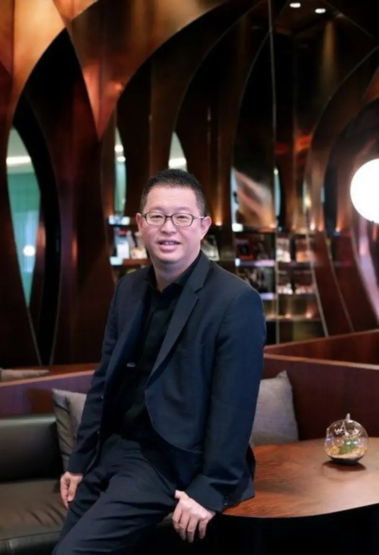 ดร.ปพนธ์ พร้อมเปลี่ยน !! :หลังปั้นแบรนด์ ...