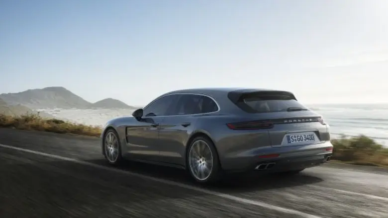 ปอร์เช่ พานาเมร่า (Panamera) และ 911 ใหม่ เปิดตัวครั้งแรกของโลก