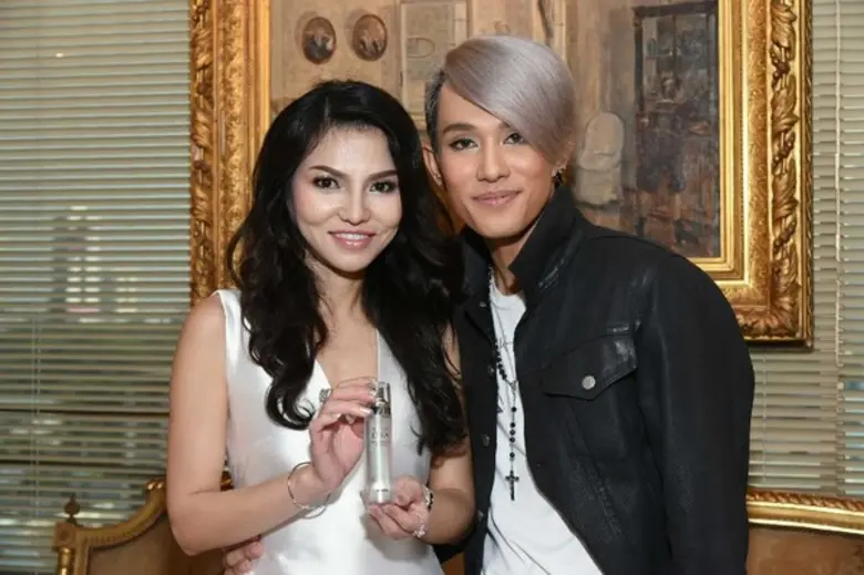 ครั้งแรกของประเทศไทย! กับการเปิดตัวสุดยอดนวัตกรรมความงามแห่งอนาคต 'นิวเซลล์ ดีเอ็นเอ’ (New Cell DNA) ภายใต้แบรนด์ J’ENNIE