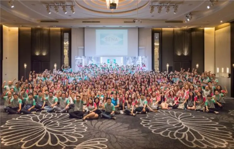 คุณธีรวัฒน์ ธัญลักษณ์ภาคย์ ประธานเจ้าหน้า...