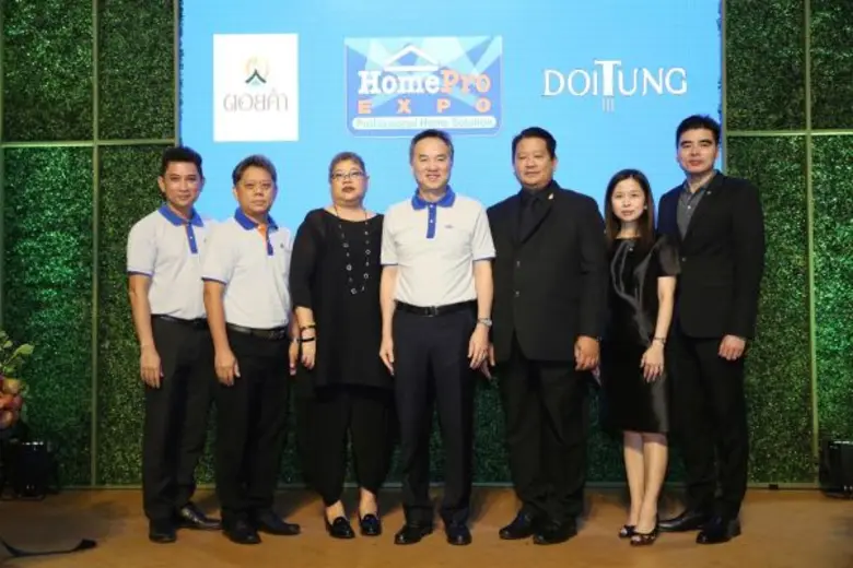 นายคุณวุฒิ ธรรมพรหมกุล กรรมการผู้จัดการ บ...