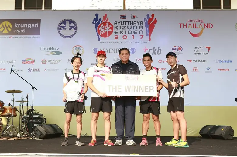 พลเอก ธนะศักดิ์ ปฏิมาประกร รองนายกรัฐมนตร...