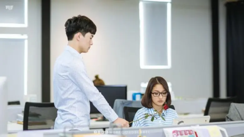 "แค่คนที่แอบรัก" เพลงสามัญประจำตัวของคนมี...