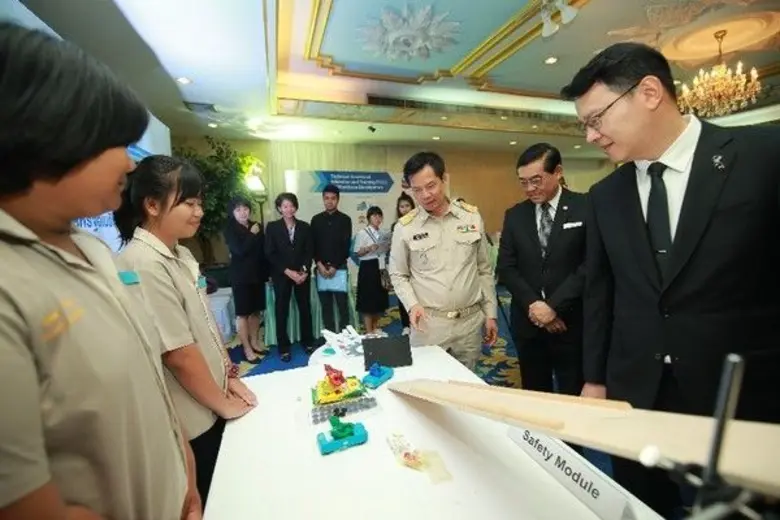 สอศ. จับมือ “เชฟรอน-คีนัน” ร่วมพัฒนา “ดีเอ็นเอ” ครูอาชีวะ “จัดอบรมคนต้นน้ำ-สื่อการสอนทันสมัย” ปั้นเด็กอาชีวะสายพันธุ์ใหม่