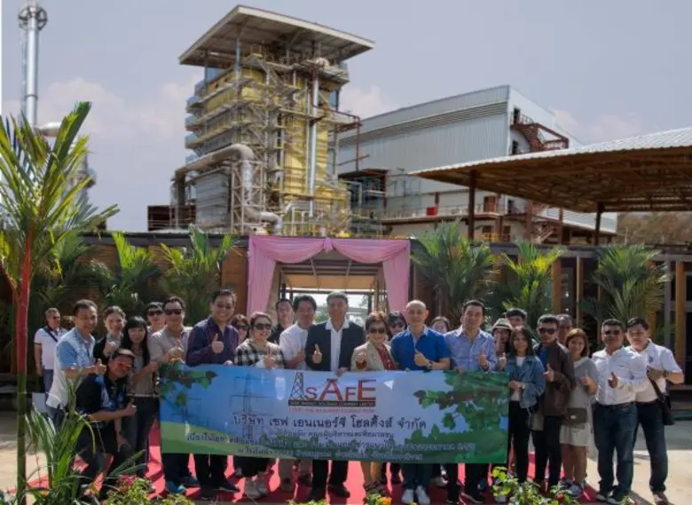 นายคมวิทย์ บุญธำรงกิจ(ที่ 10 จากขวา) กก.ผ...