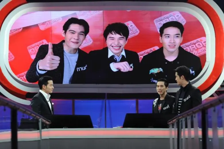 ทีวีไกด์: รายการ “The Money Drop Thailand...เล่นเป็นหมู่” “เอกกี้” นำทีม “เด็กในสังกัด” รับคมสมอง!