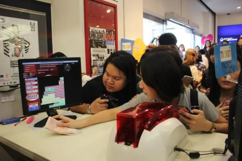 ช่อง 3 จัดให้!! เพิ่มรอบคอนเสิร์ต “Love is in the Air Channel 3 Charity Concert” หลังรอบแรกคนแห่ซื้อคับคั่ง หมดเกลี้ยงภายใน 15 นาที!!